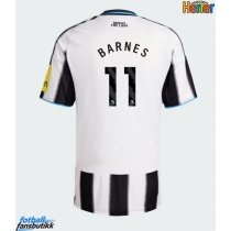 Newcastle United Harvey Barnes #11 Hjemmedrakt 2025-26 Kortermet